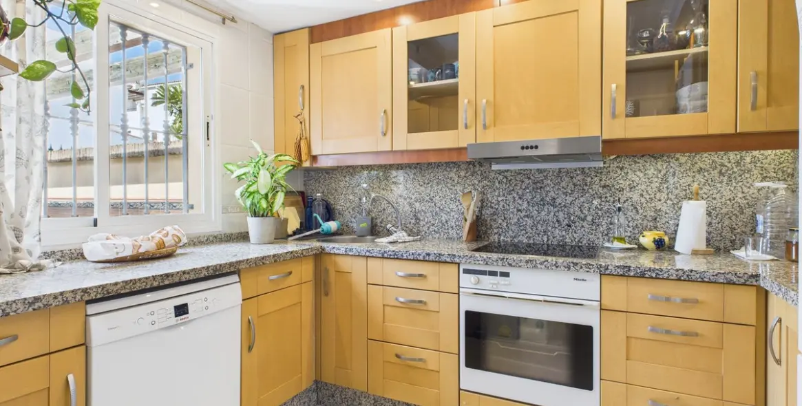 Sale of townhouse in Estepona 5