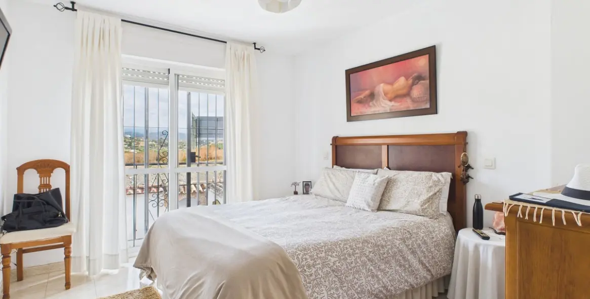 Sale of townhouse in Estepona 9