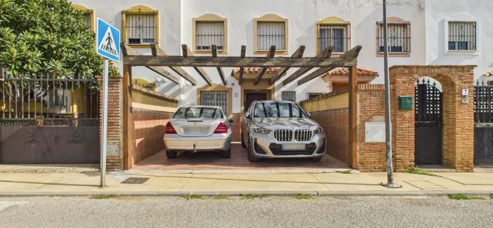 Venta de adosado en Estepona 0