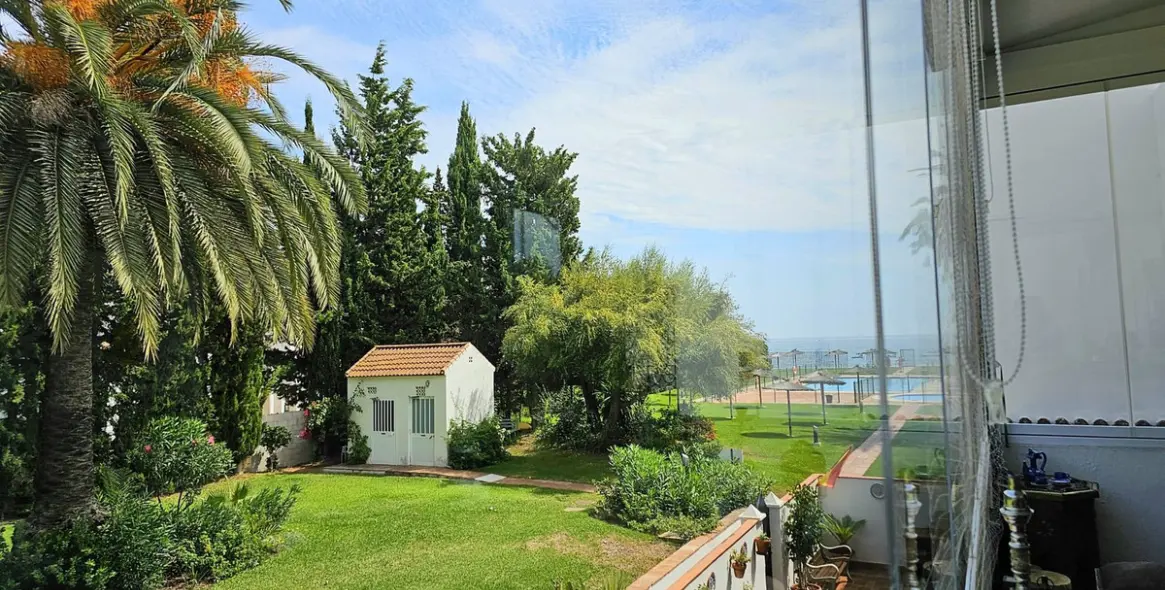 Sale of duplex in Estepona 1
