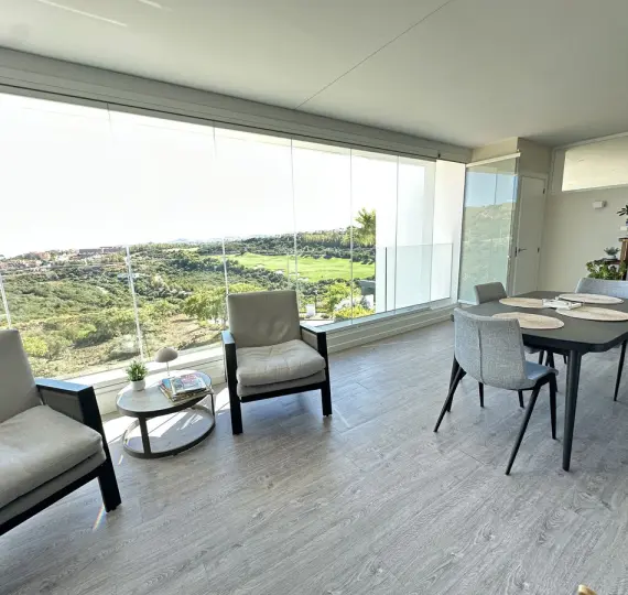 Sale of middle floor apartment in Casares