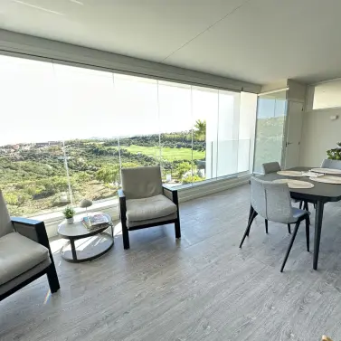 Sale of middle floor apartment in Casares