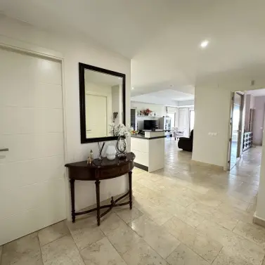 Sale of middle floor apartment in Casares