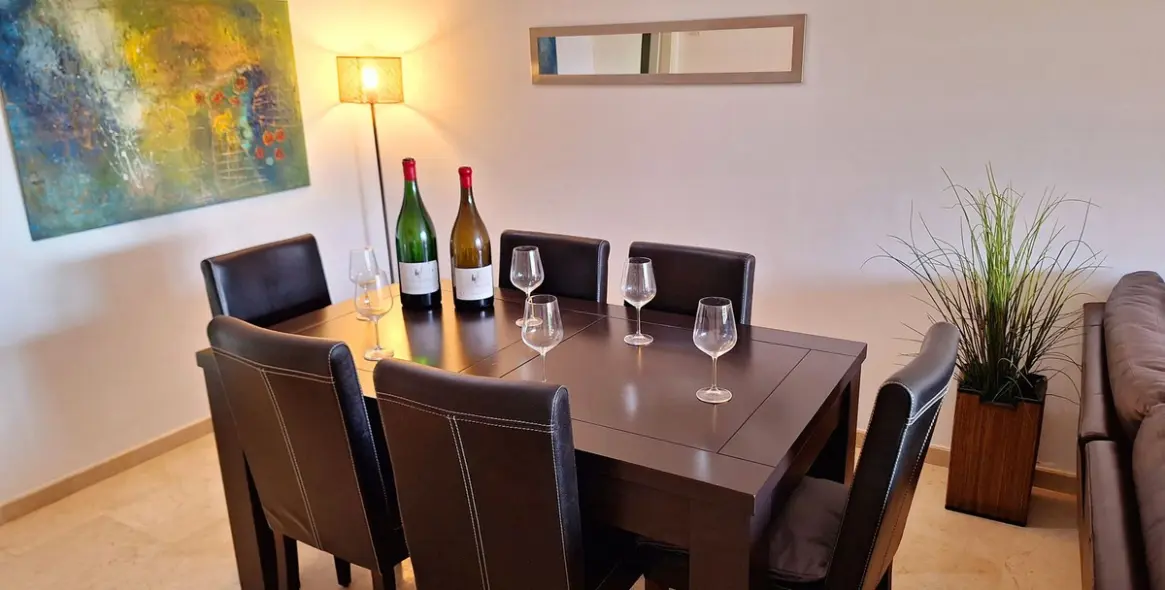 Sale of ground floor apartment in La Duquesa 5