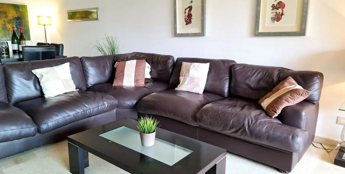 Sale of ground floor apartment in La Duquesa 6