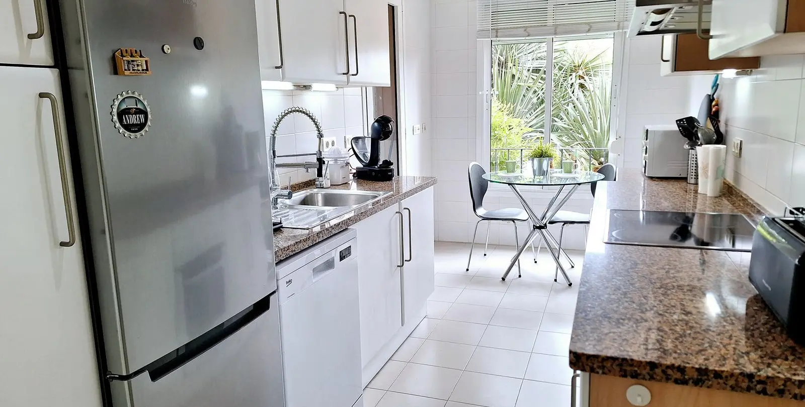 Venta de apartamento en planta baja en La Duquesa 16