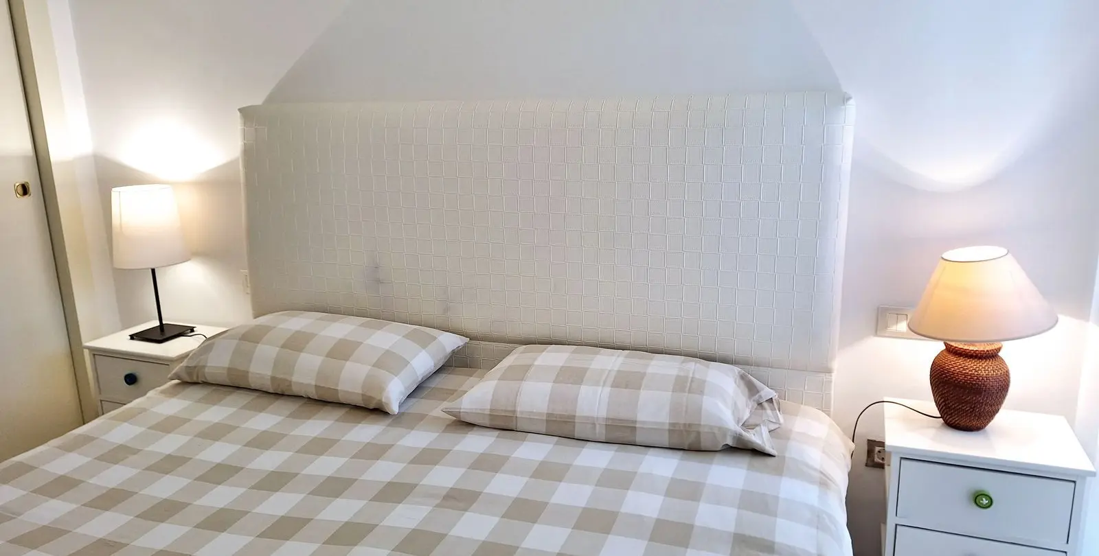 Venta de apartamento en planta baja en La Duquesa 22