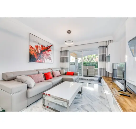 Sale of ground floor apartment in Nueva Andalucía