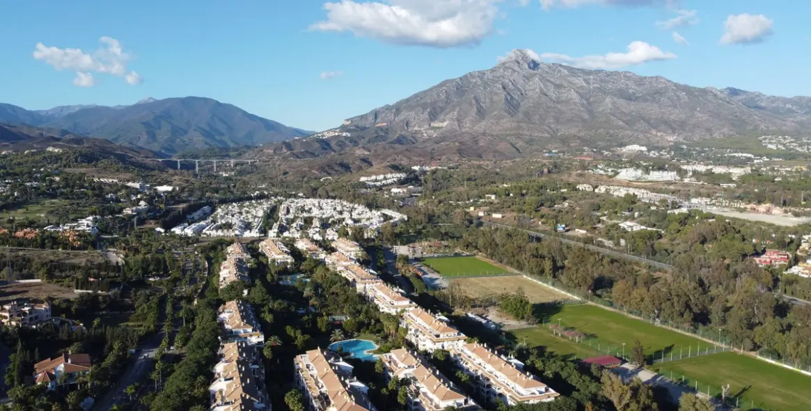 Sale of ground floor apartment in Nueva Andalucía 7