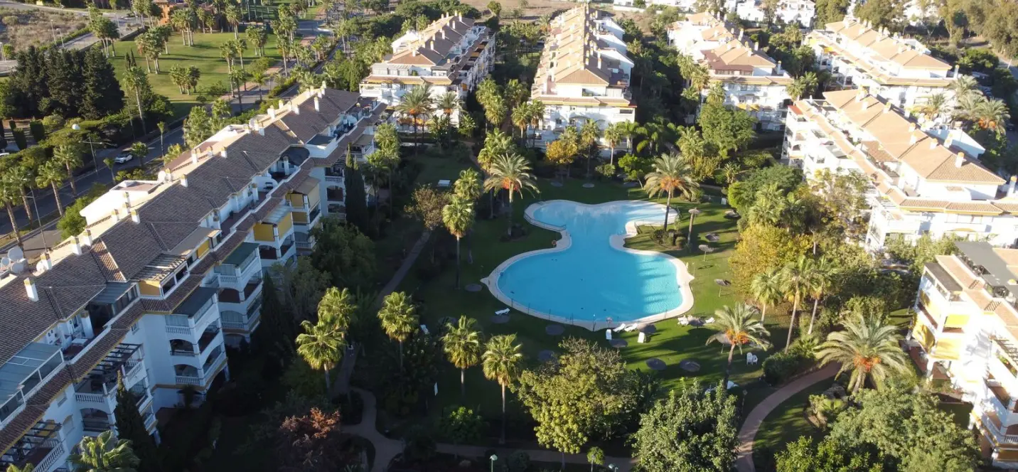 Venta de apartamento en planta baja en Nueva Andalucía 1