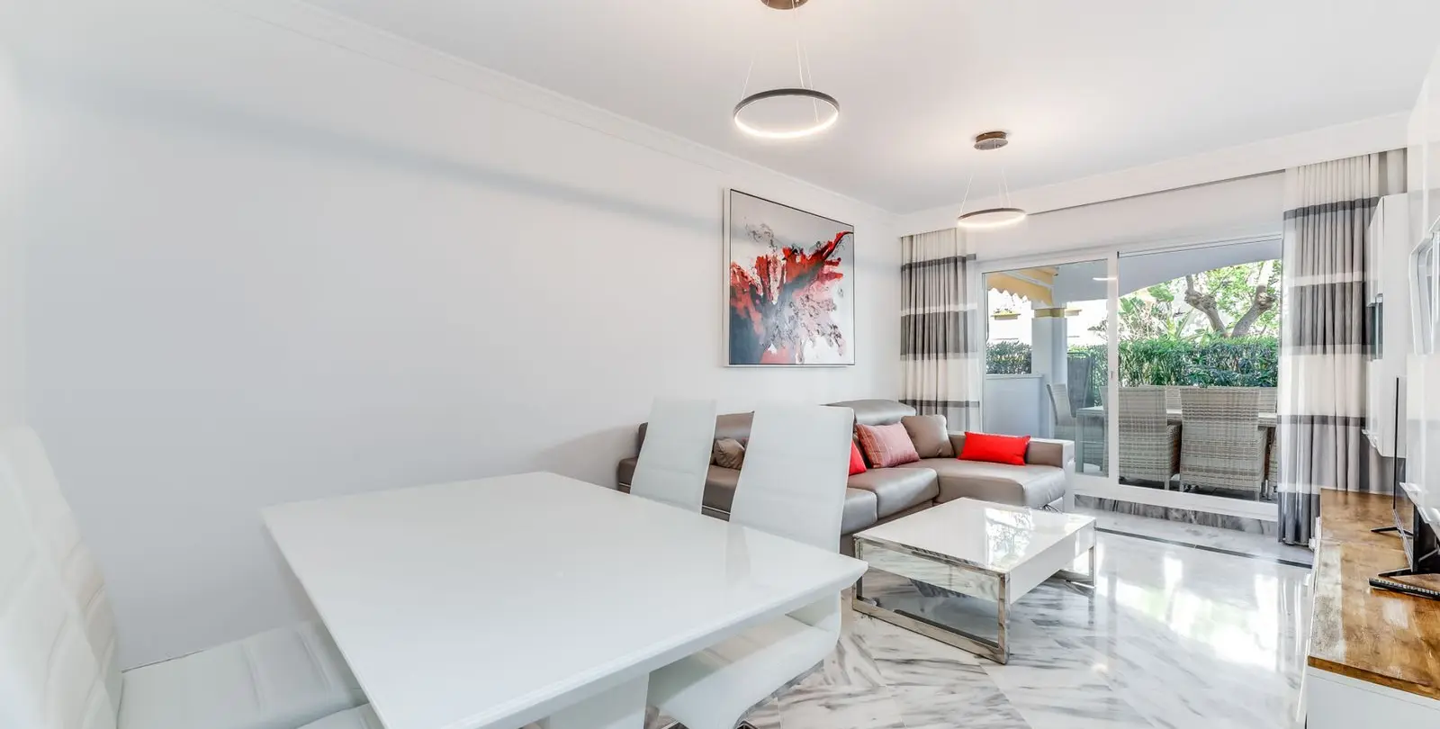 Venta de apartamento en planta baja en Nueva Andalucía 6