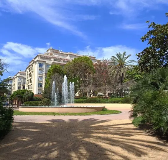 Middle floor apartment R5167150