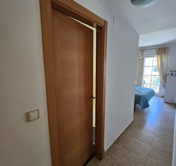 Middle floor apartment R5167150