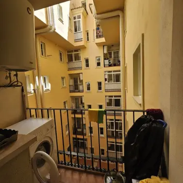 Sale of middle floor apartment in Estepona