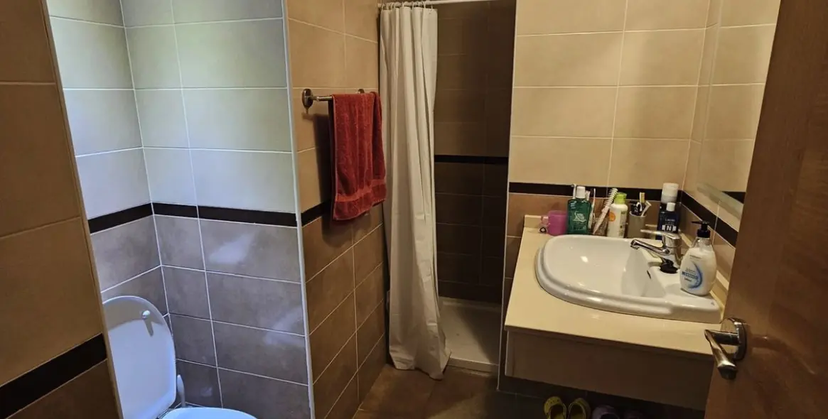 Sale of middle floor apartment in Estepona 8