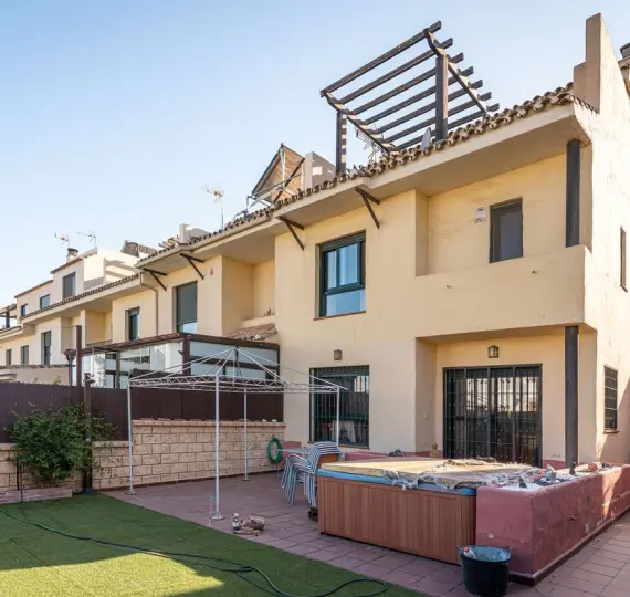 Sale of townhouse in Cancelada