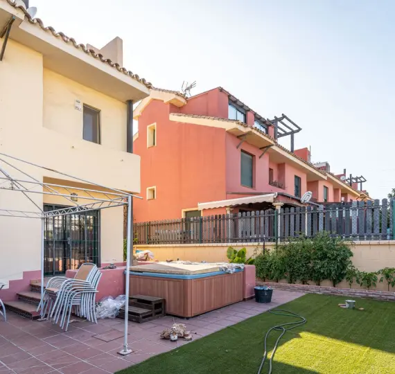 Sale of townhouse in Cancelada