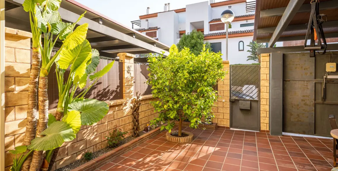 Sale of townhouse in Cancelada 3