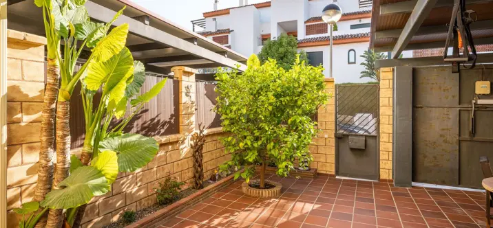 Sale of townhouse in Cancelada 2