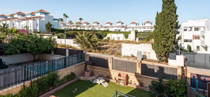 Sale of townhouse in Cancelada 3