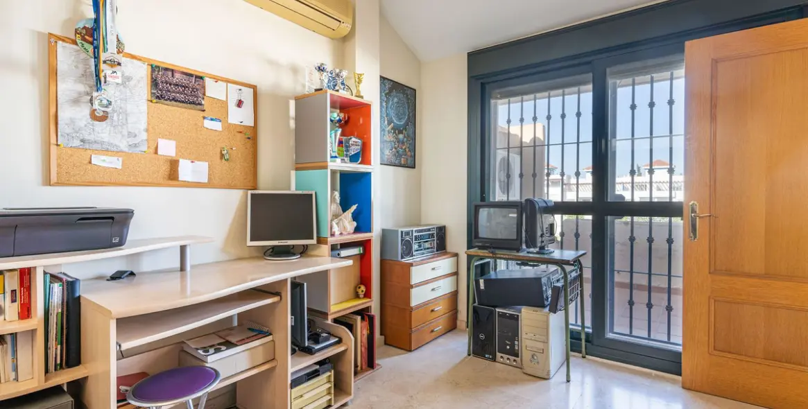 Sale of townhouse in Cancelada 14