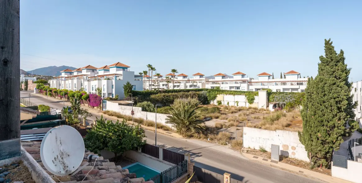 Sale of townhouse in Cancelada 18