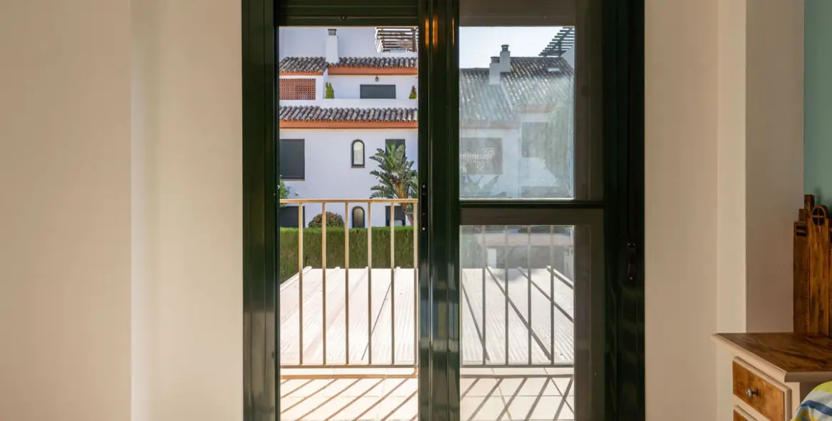 Sale of townhouse in Cancelada 26