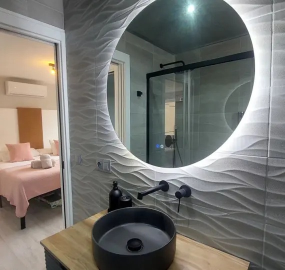 Sale of middle floor apartment in Fuengirola