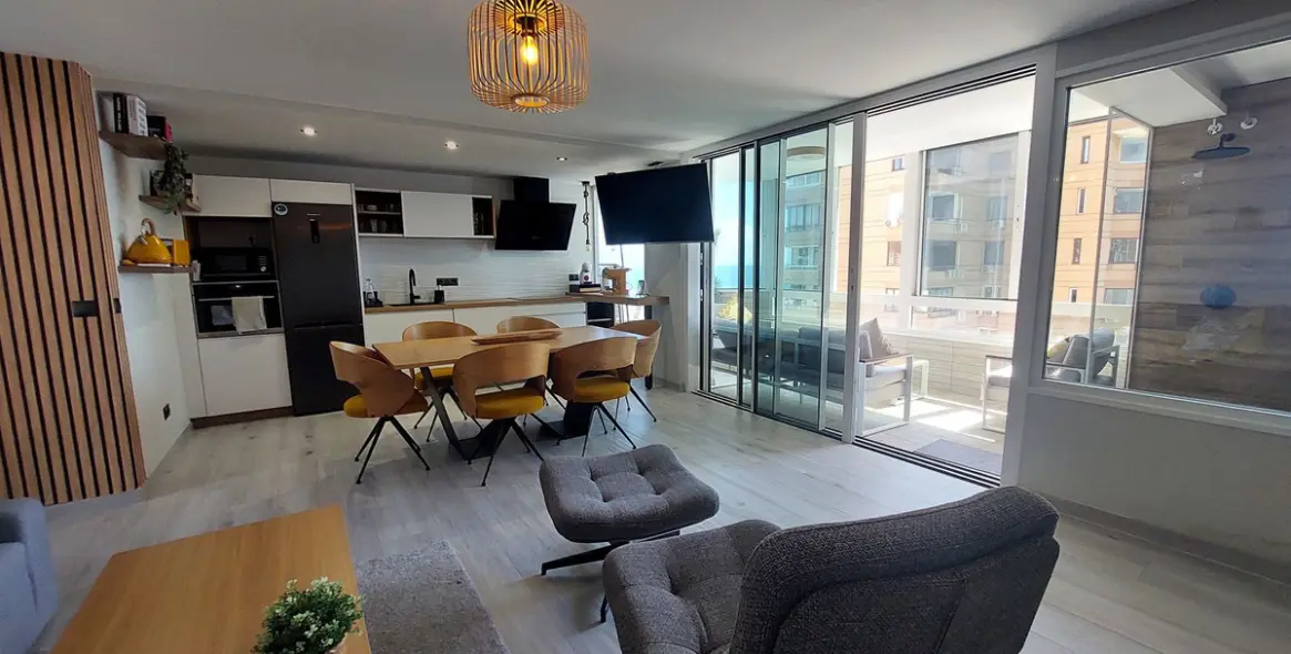 Sale of middle floor apartment in Fuengirola 13