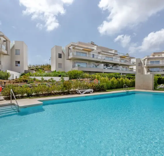 Sale of middle floor apartment in La Cala Golf