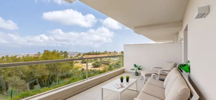 Sale of middle floor apartment in La Cala Golf 4