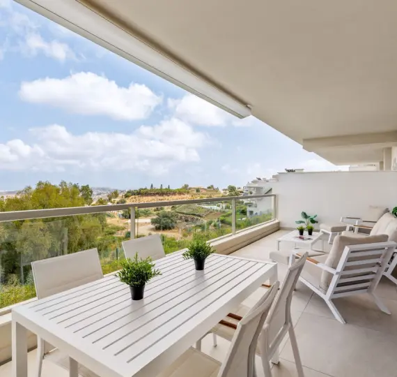 Sale of middle floor apartment in La Cala Golf