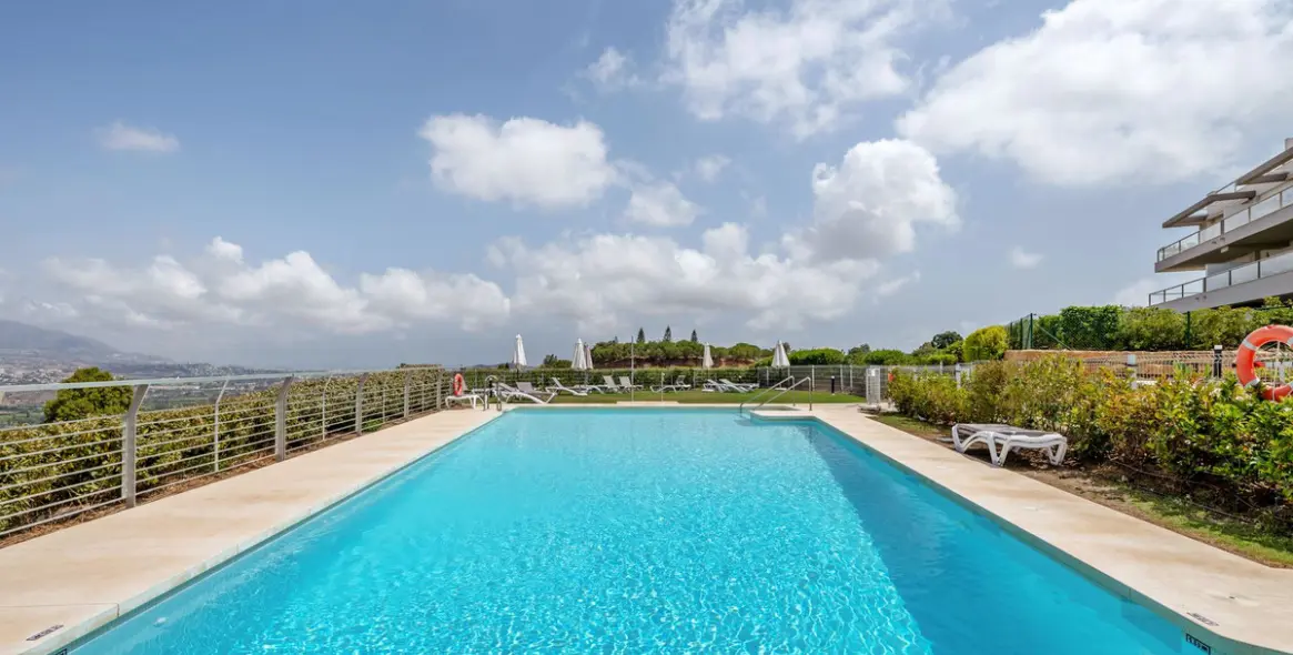 Продажа апартаментов на среднем этаже в La Cala Golf 14