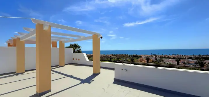 Sale of penthouse in Casares Playa 2