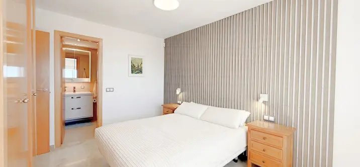 Sale of penthouse in Casares Playa 4