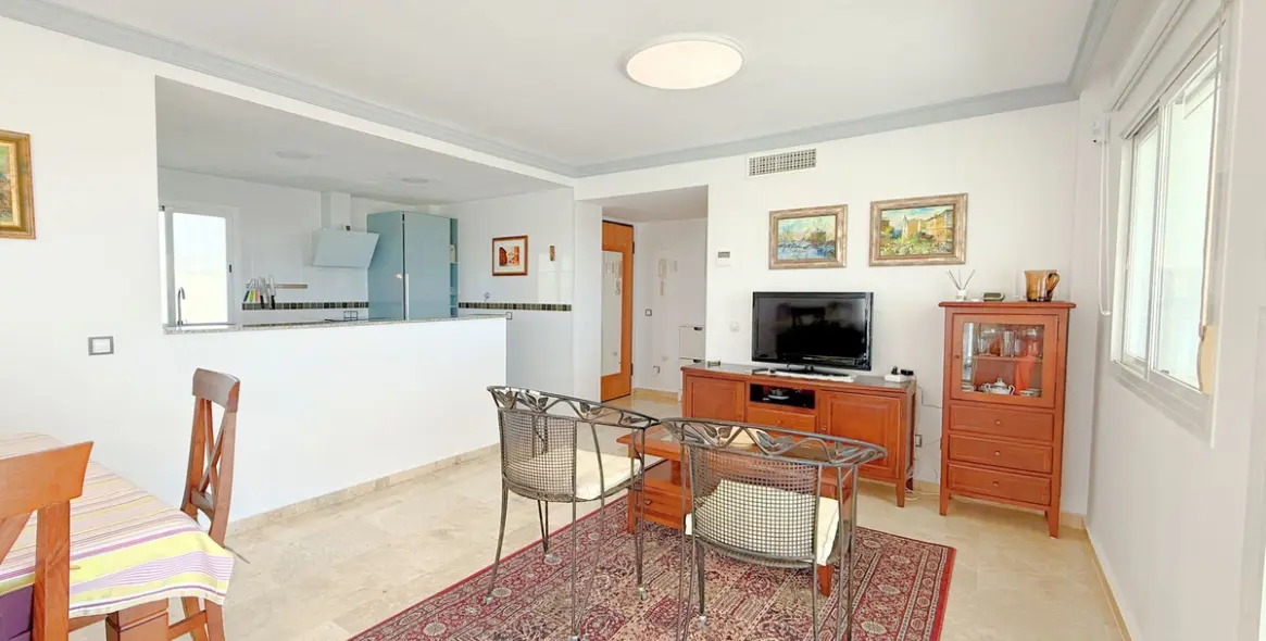 Sale of penthouse in Casares Playa 14