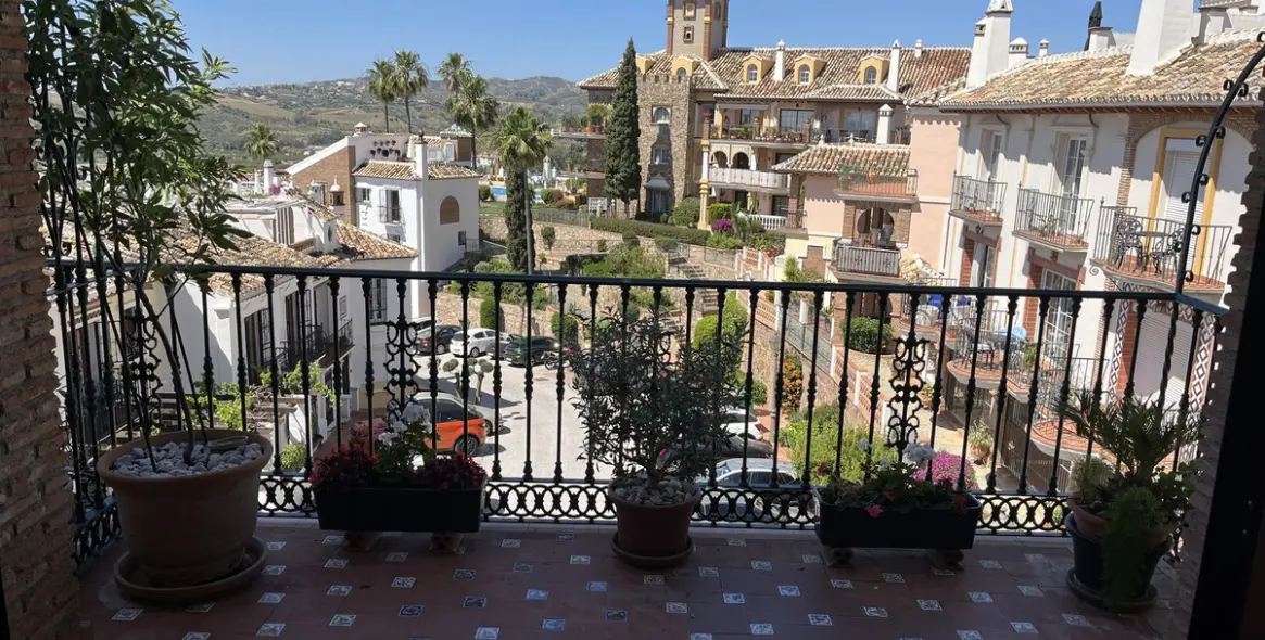 Sale of penthouse duplex in Mijas Golf 1