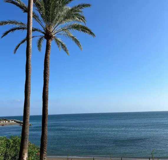 Middle floor apartment R4870597