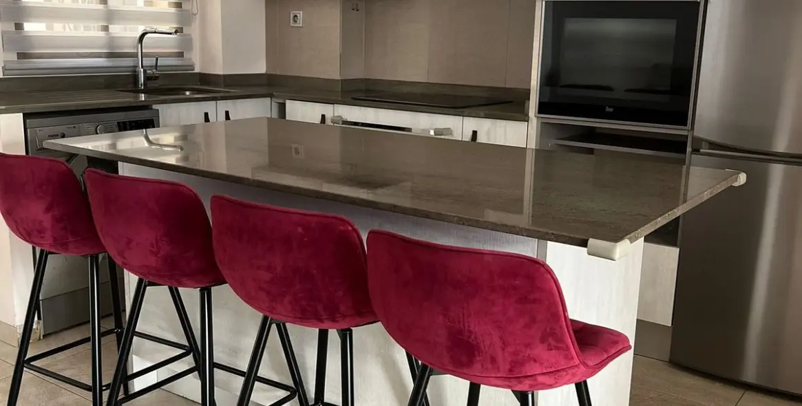 Sale of middle floor apartment in Estepona (district Estepona) 4