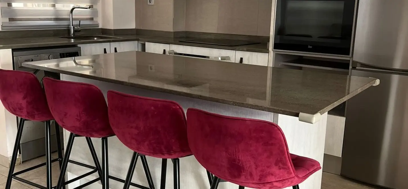 Продажа апартаментов на среднем этаже в Estepona 3