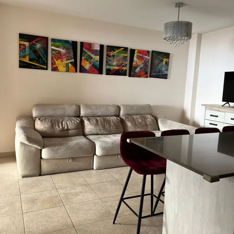 Продажа апартаментов на среднем этаже в Estepona