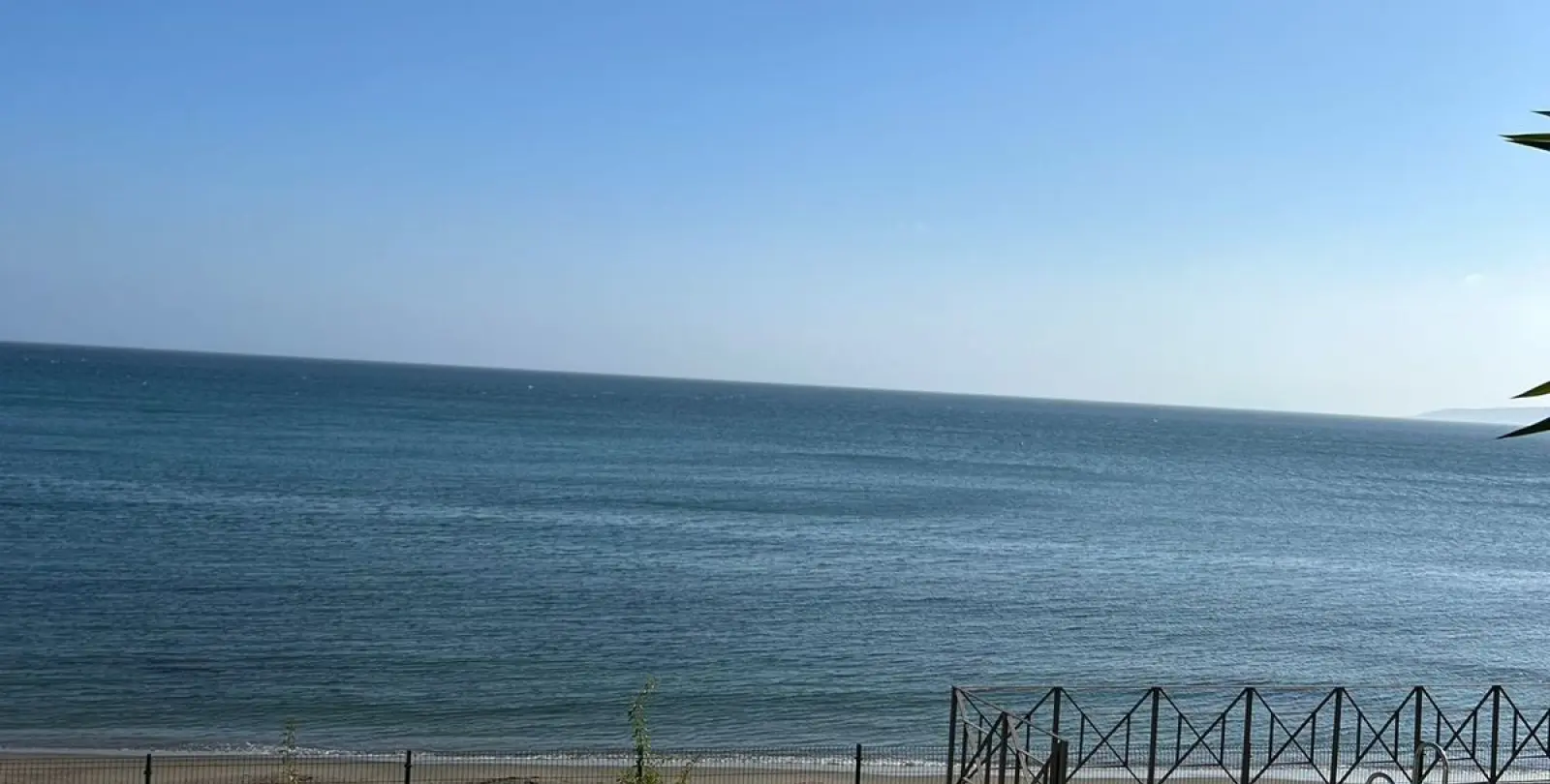 Sale of middle floor apartment in Estepona 17