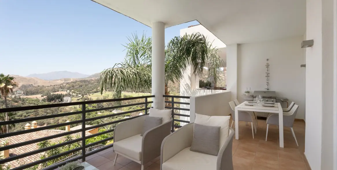 Продажа апартаментов на среднем этаже в Los Almendros 3