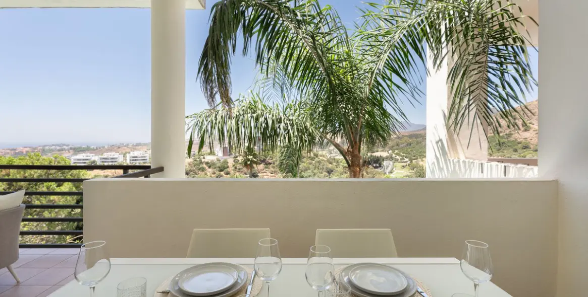 Продажа апартаментов на среднем этаже в Los Almendros 9