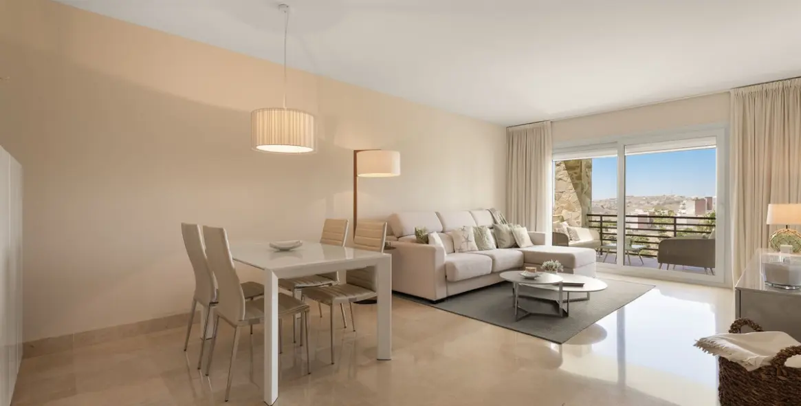 Продажа апартаментов на среднем этаже в Los Almendros 11