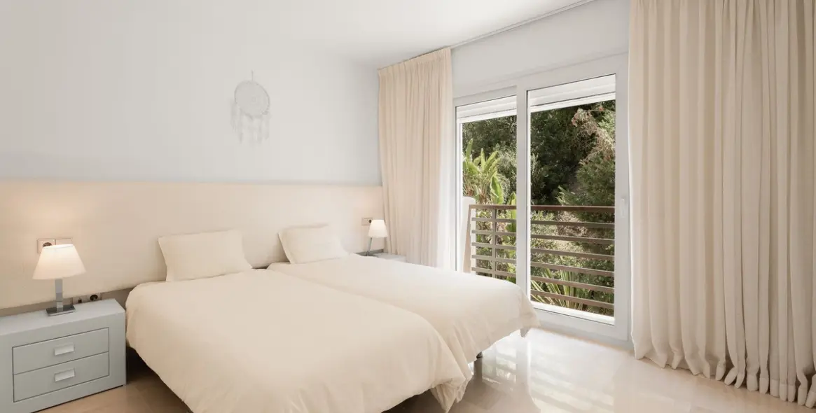 Продажа апартаментов на среднем этаже в Los Almendros 20