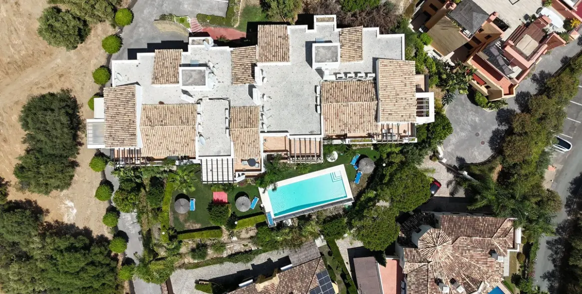 Продажа апартаментов на среднем этаже в Los Almendros 28