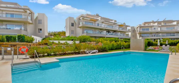 Sale of middle floor apartment in La Cala Golf 0