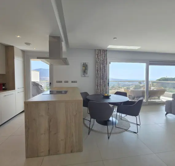 Sale of middle floor apartment in La Cala Golf