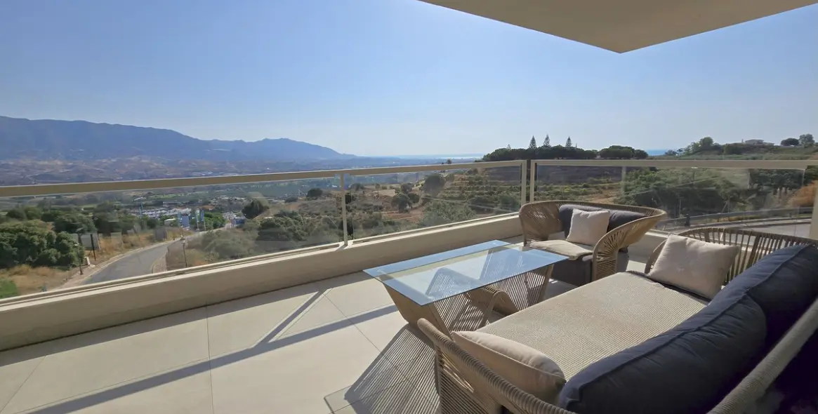 Sale of middle floor apartment in La Cala Golf 8